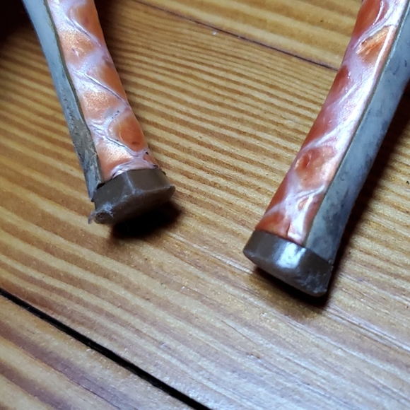 Heels - Picture 9 of 11